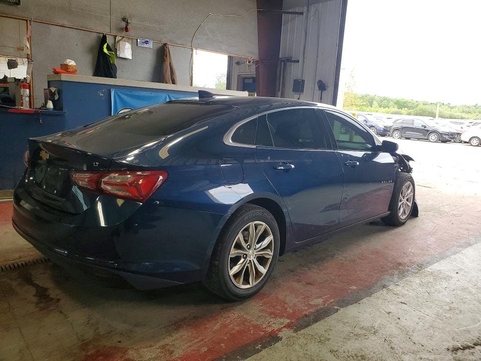 2021 CHEVROLET MALIBU LT 3