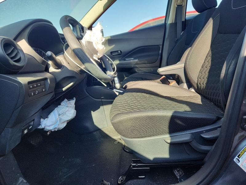 2021 NISSAN KICKS S 7