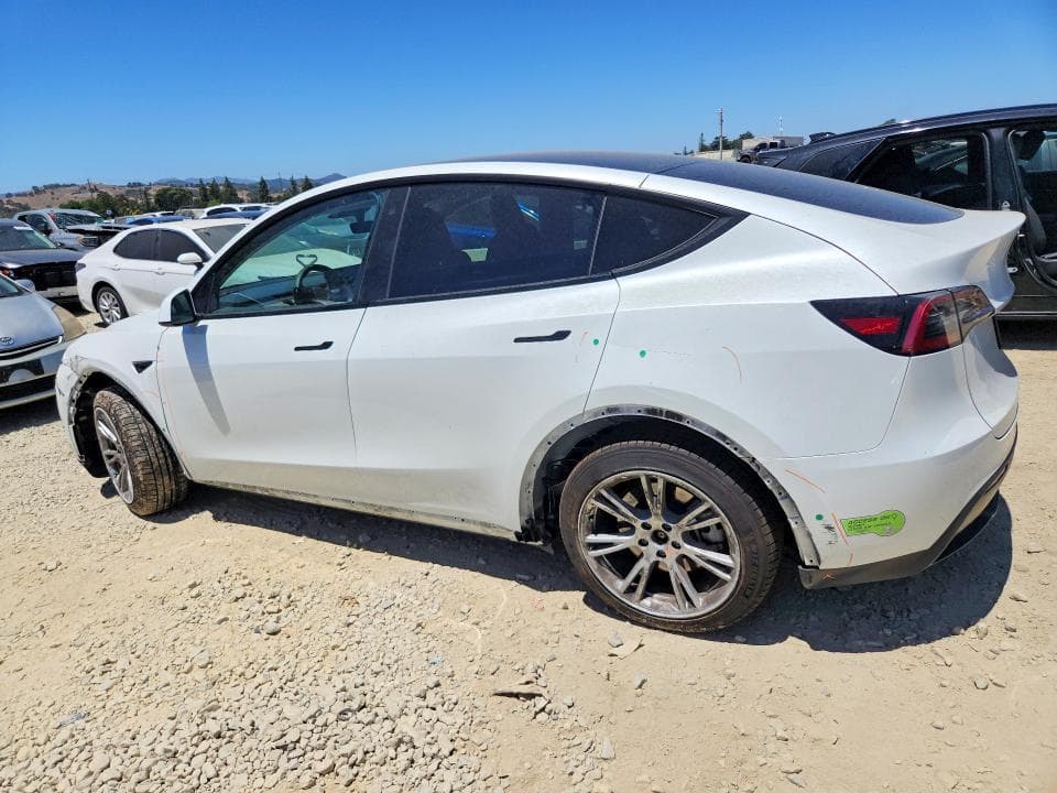 2023 TESLA MODEL Y 2