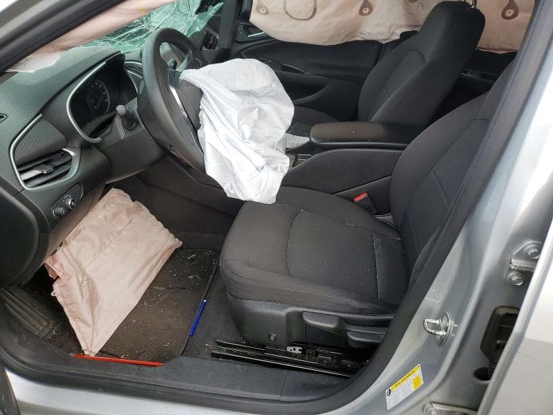 2018 CHEVROLET MALIBU LS 7