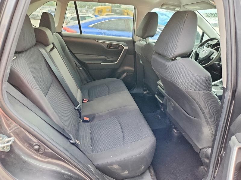 2020 TOYOTA RAV4 LE LE 10