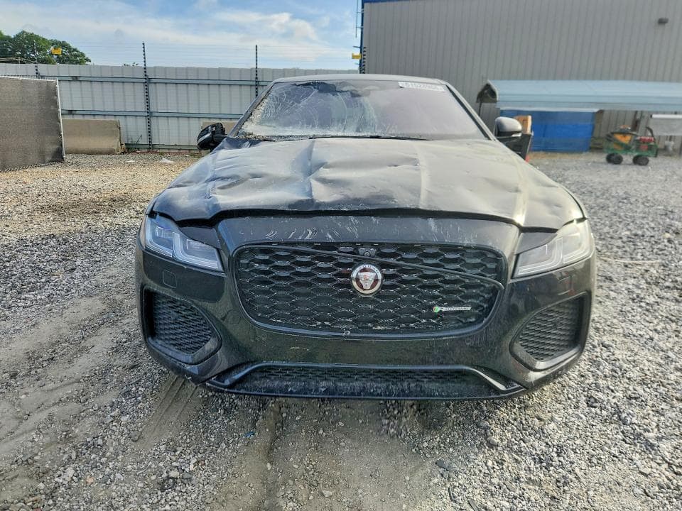 2021 JAGUAR XF R-DYNAMIC SE 5