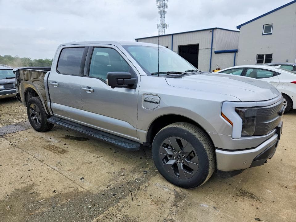 2023 FORD F150 LIGHTNING PRO 4