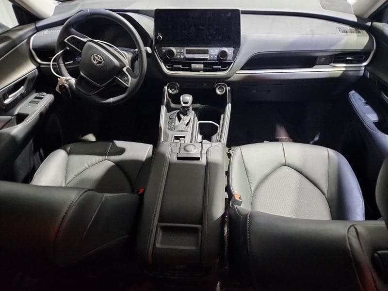 2025 TOYOTA GRAND HIGHLANDER HYBRID XLE 8