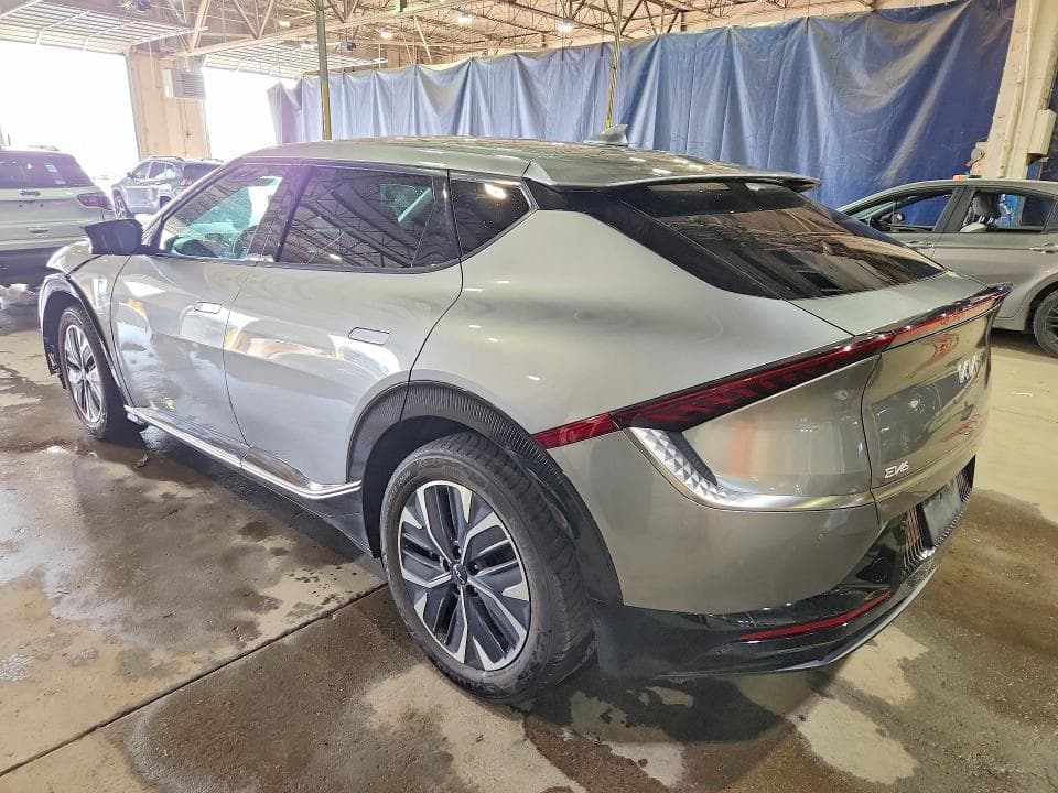 2023 KIA EV6 WIND 2