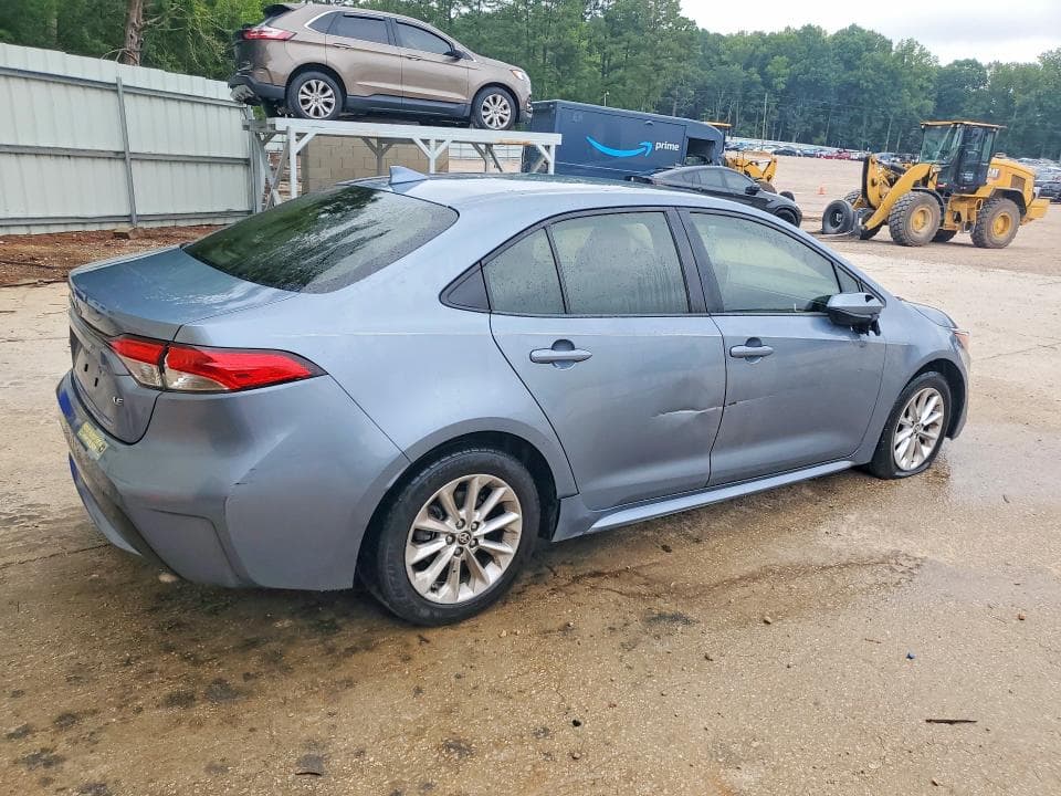 2021 TOYOTA COROLLA LE 3