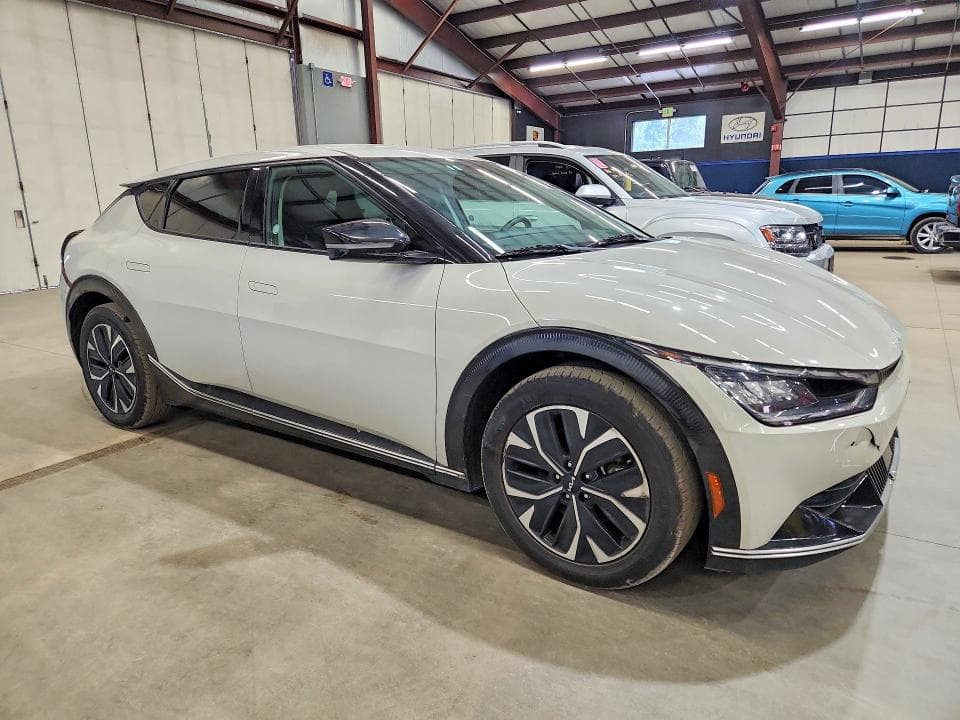 2023 KIA EV6 WIND 4