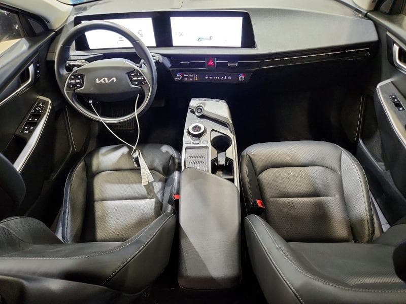 2023 KIA EV6 WIND 8