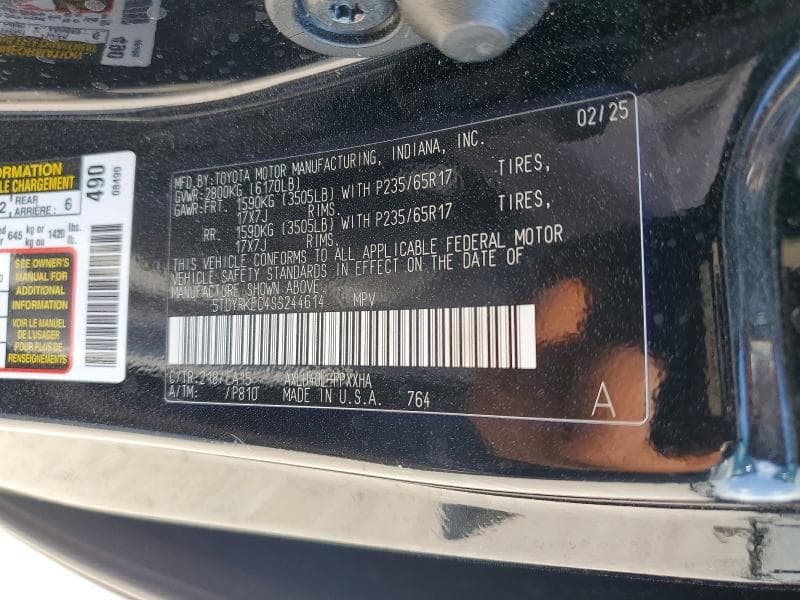 2025 TOYOTA SIENNA XLE 8-PASSENGER 13