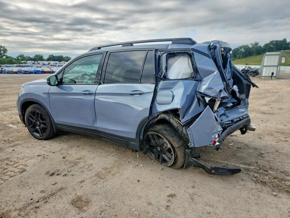2024 HONDA PASSPORT BLACK EDITION 2