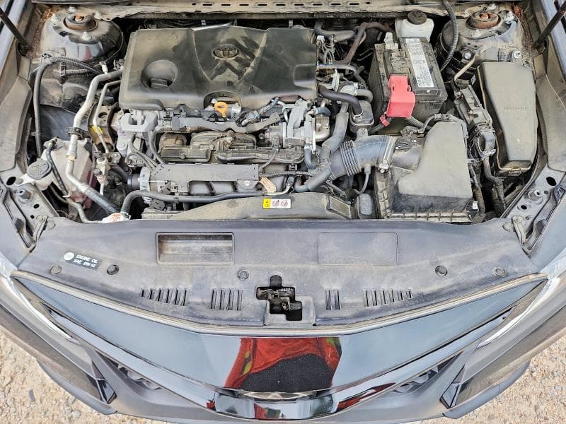 2019 TOYOTA CAMRY SE 11