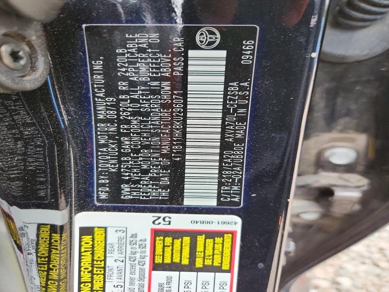 2019 TOYOTA CAMRY SE 12