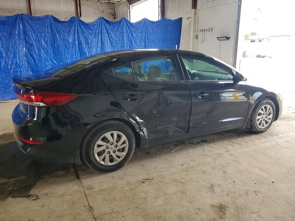 2018 HYUNDAI ELANTRA SE SE 3