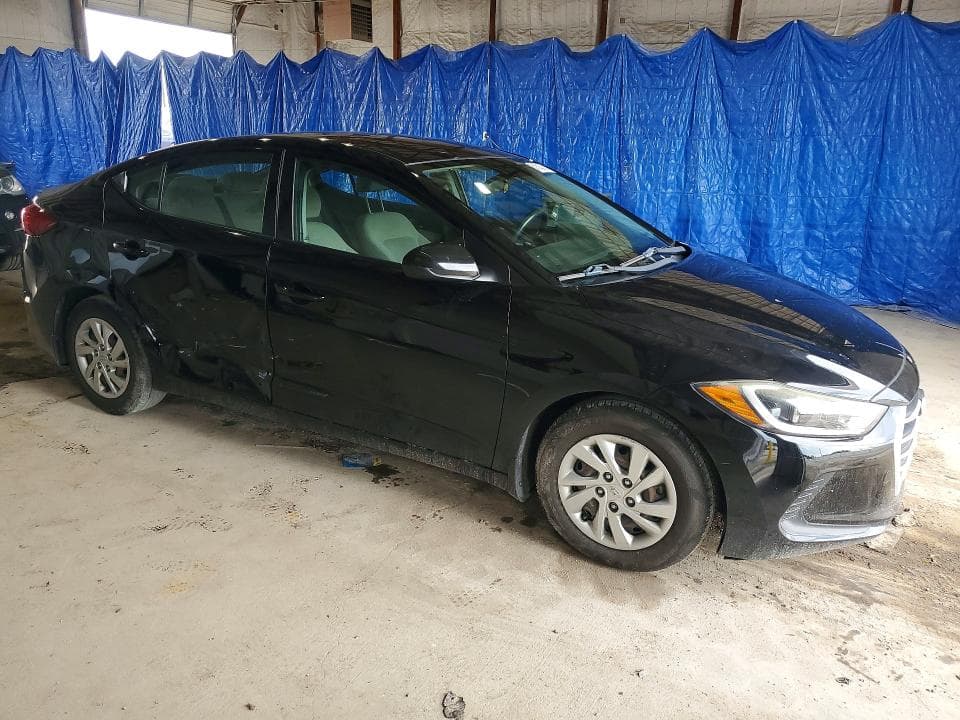 2018 HYUNDAI ELANTRA SE SE 4