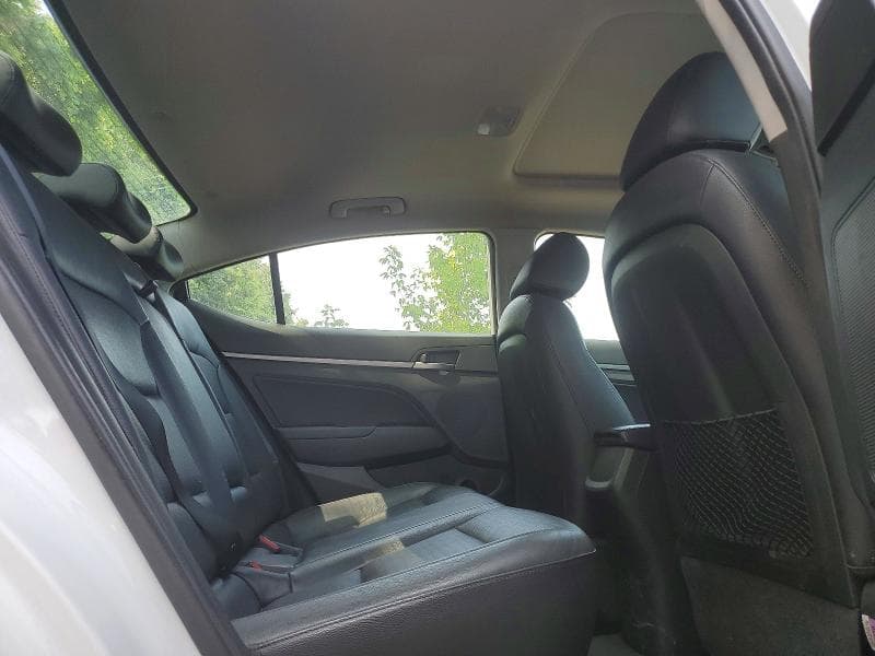 2018 HYUNDAI ELANTRA SEL 10