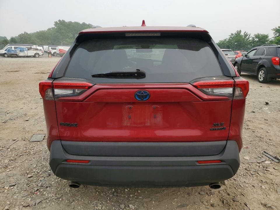 2022 TOYOTA RAV4 XLE 6