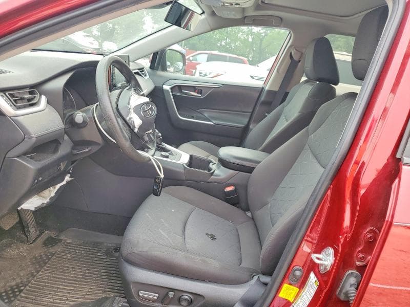 2022 TOYOTA RAV4 XLE 7