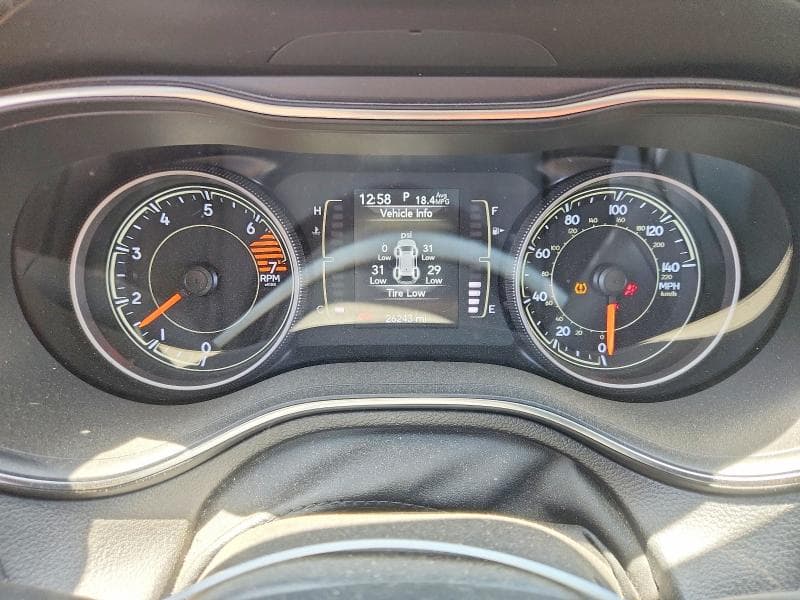 2019 JEEP CHEROKEE LATITUDE PLUS 9
