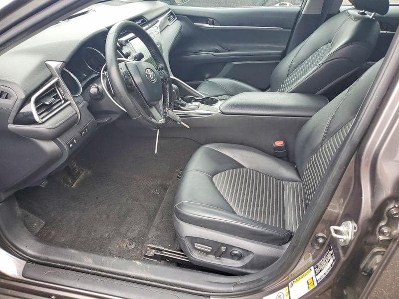 2018 TOYOTA CAMRY SE 7