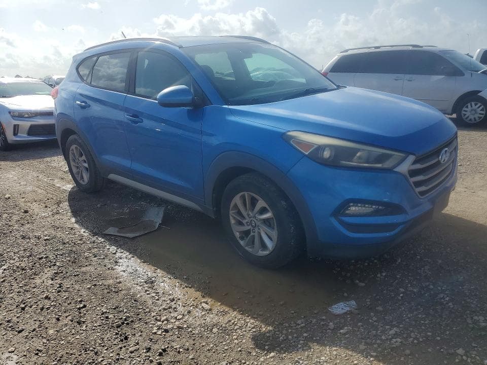 2017 HYUNDAI TUCSON SE SE 4