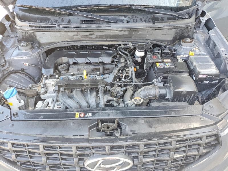 2025 HYUNDAI VENUE SE 12