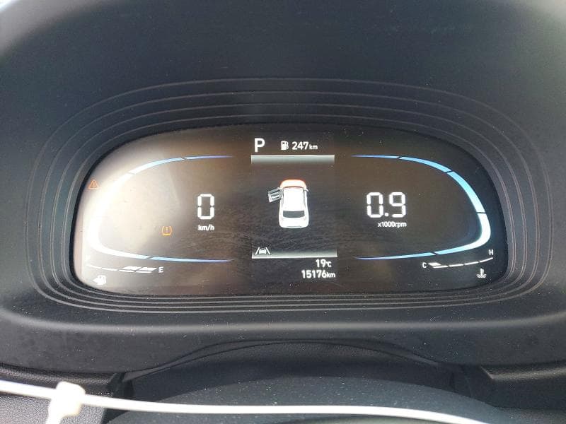 2025 HYUNDAI VENUE SE 9