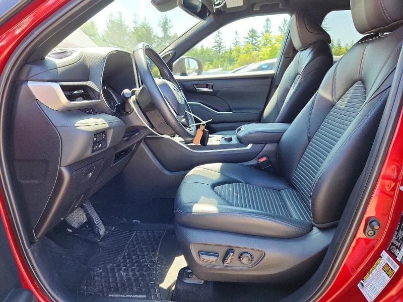 2024 TOYOTA HIGHLANDER LE 7