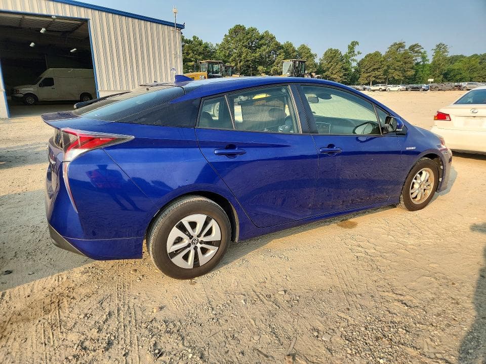 2017 TOYOTA PRIUS THREE 3