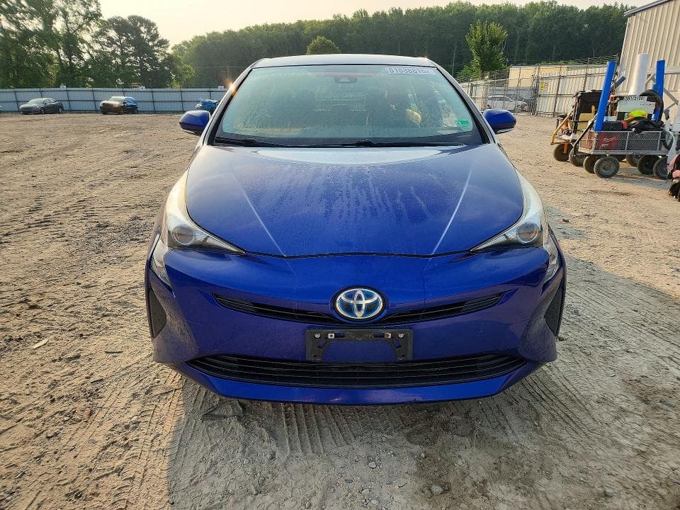 2017 TOYOTA PRIUS THREE 5