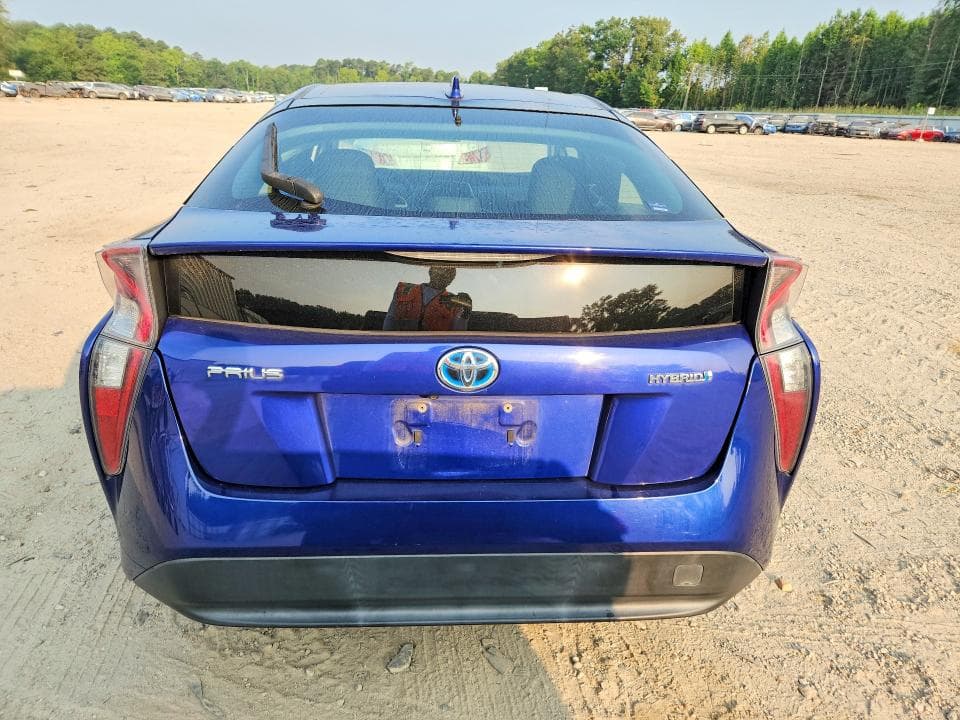 2017 TOYOTA PRIUS THREE 6