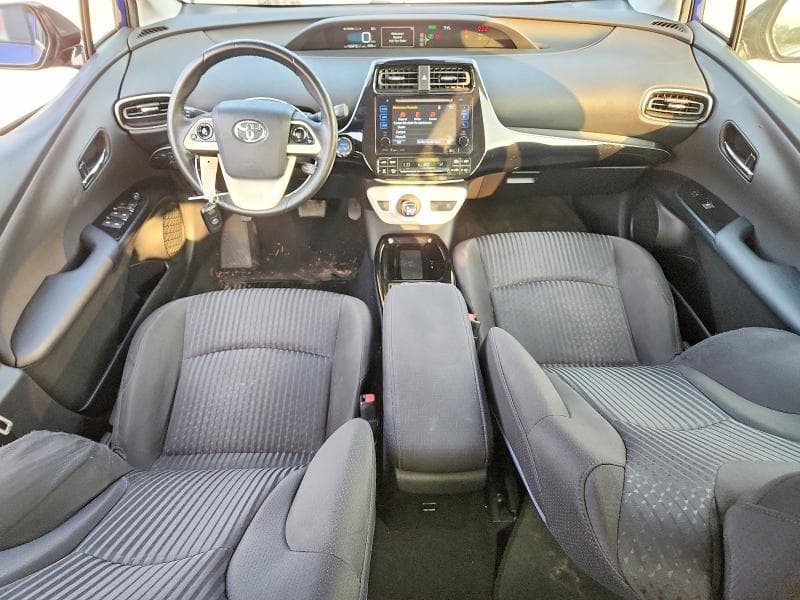 2017 TOYOTA PRIUS THREE 8