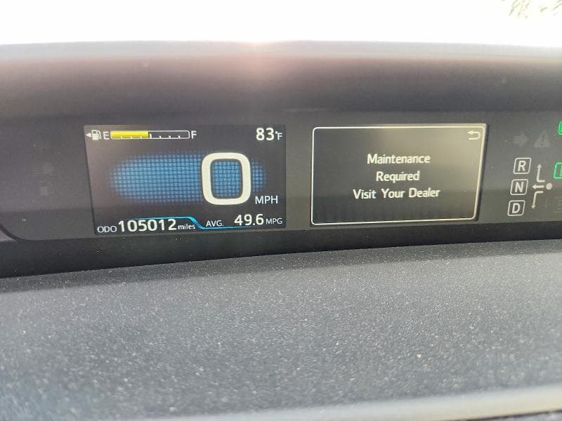2017 TOYOTA PRIUS THREE 9