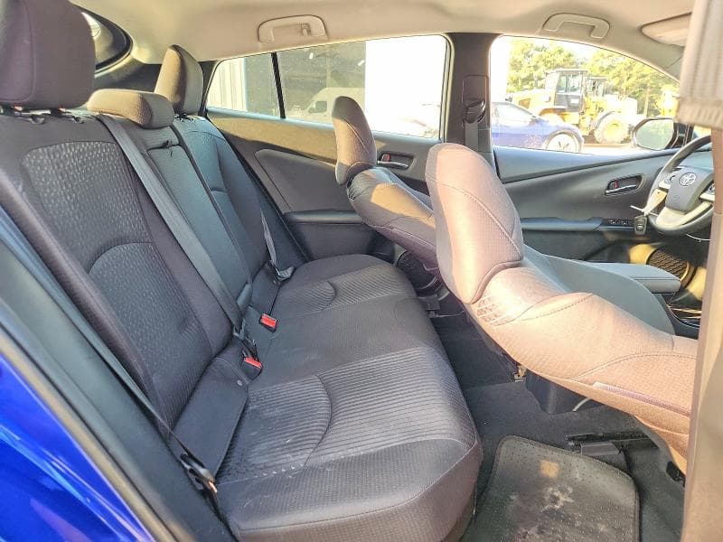 2017 TOYOTA PRIUS THREE 10