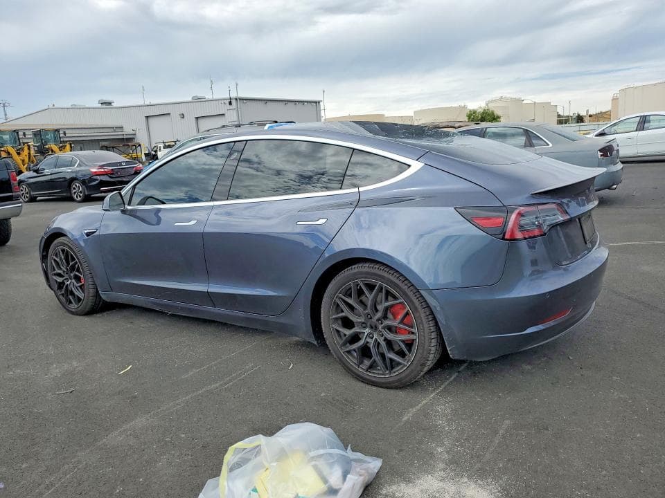 2020 TESLA MODEL 3 2