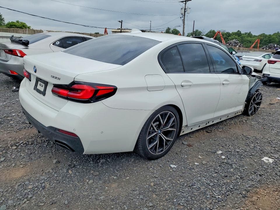 2022 BMW 540 XI 3
