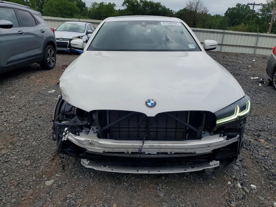2022 BMW 540 XI 5