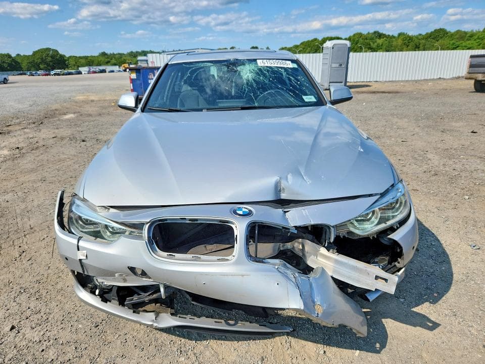 2017 BMW 330 XI 5