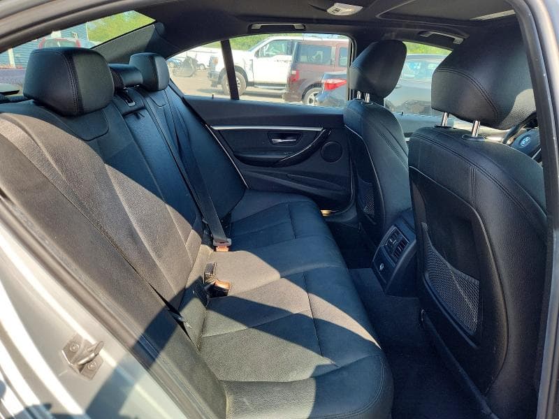 2017 BMW 330 XI 10