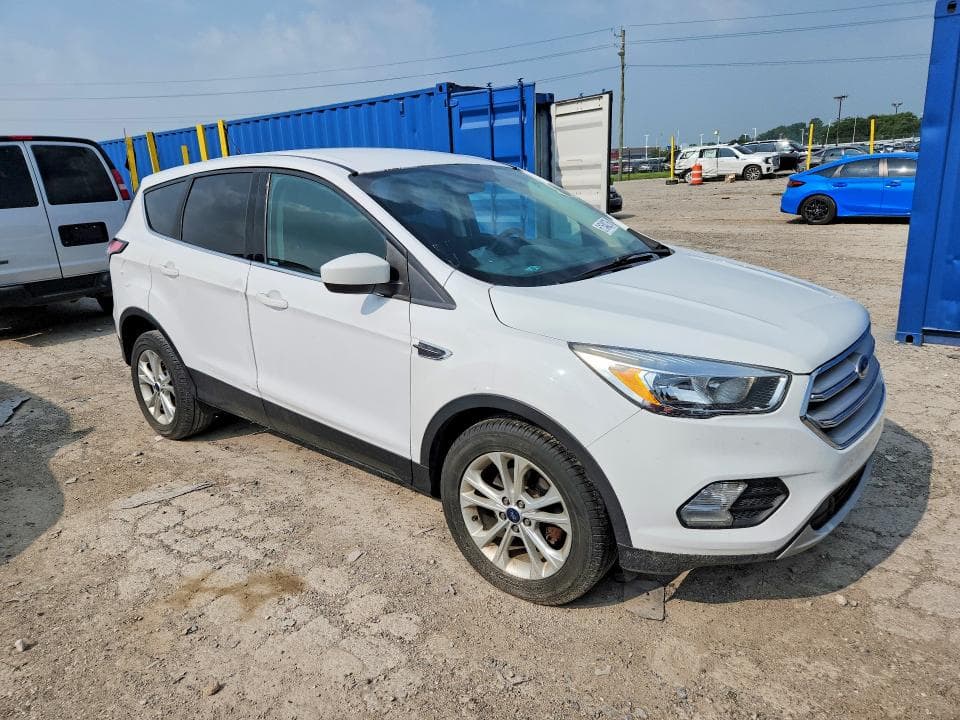 2017 FORD ESCAPE SE SE 4