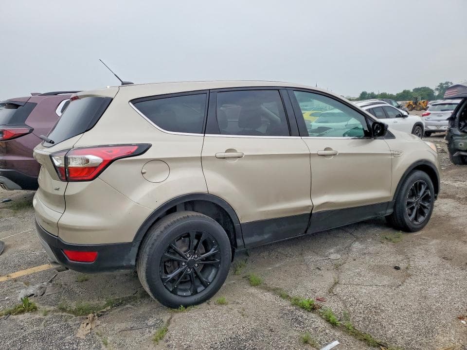2017 FORD ESCAPE SE 3