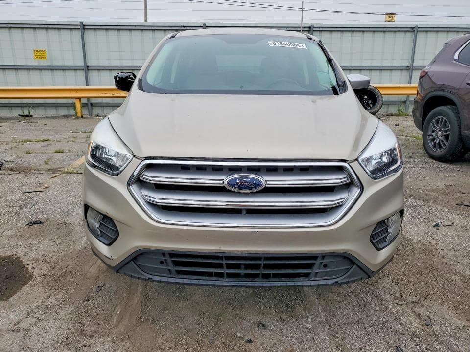 2017 FORD ESCAPE SE 5
