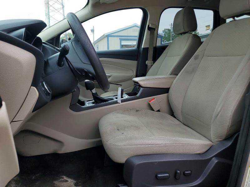 2017 FORD ESCAPE SE 7
