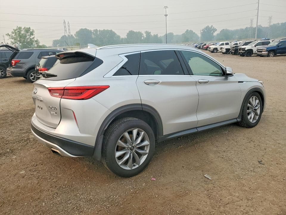2020 INFINITI QX50 LUXE 3