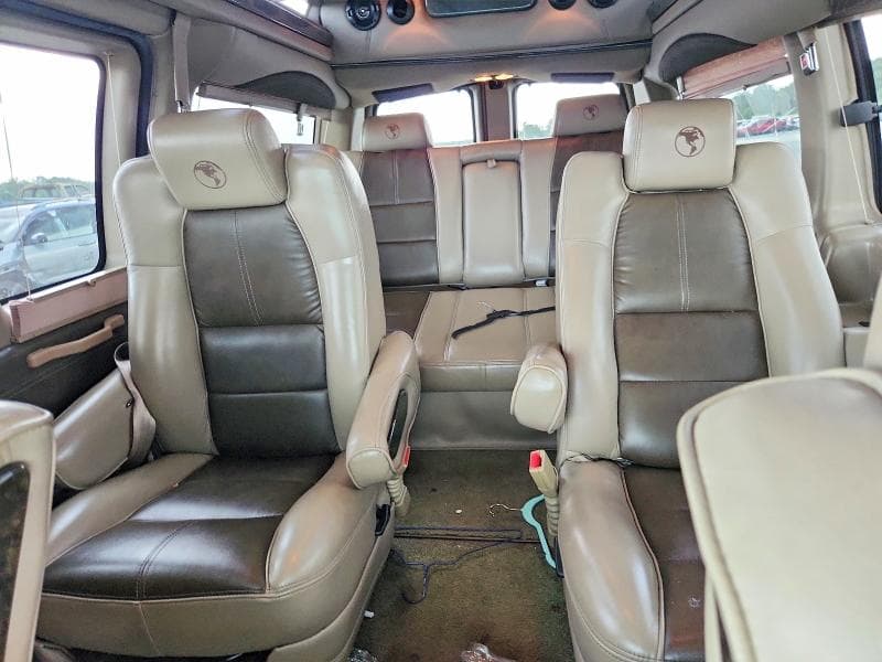 2017 CHEVROLET EXPRESS G2500 10
