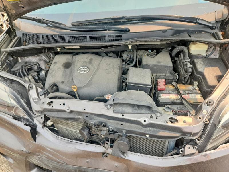 2017 TOYOTA SIENNA SE SE 12