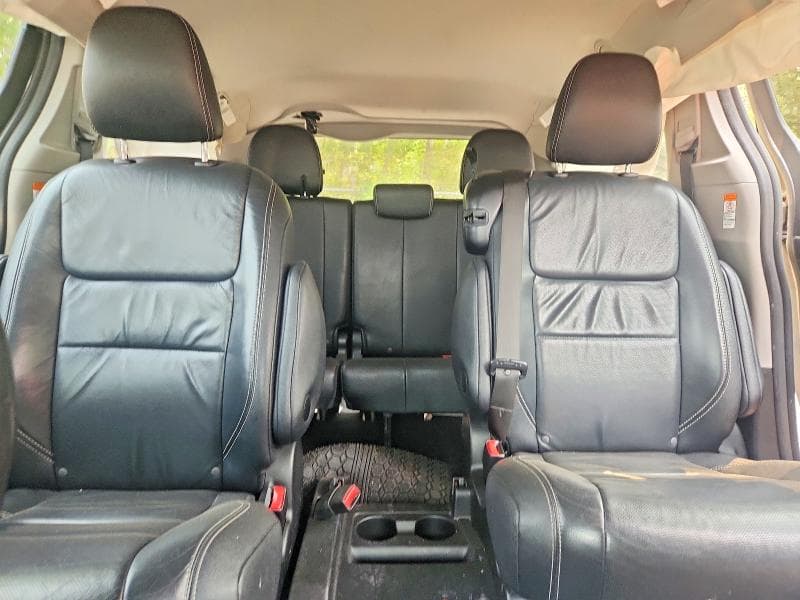 2017 TOYOTA SIENNA SE SE 10