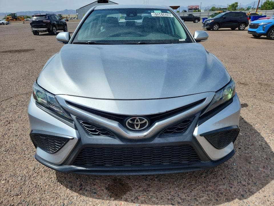2022 TOYOTA CAMRY SE 5
