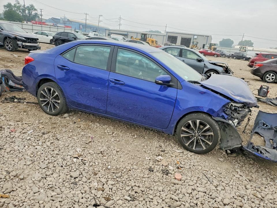 2019 TOYOTA COROLLA SE 4