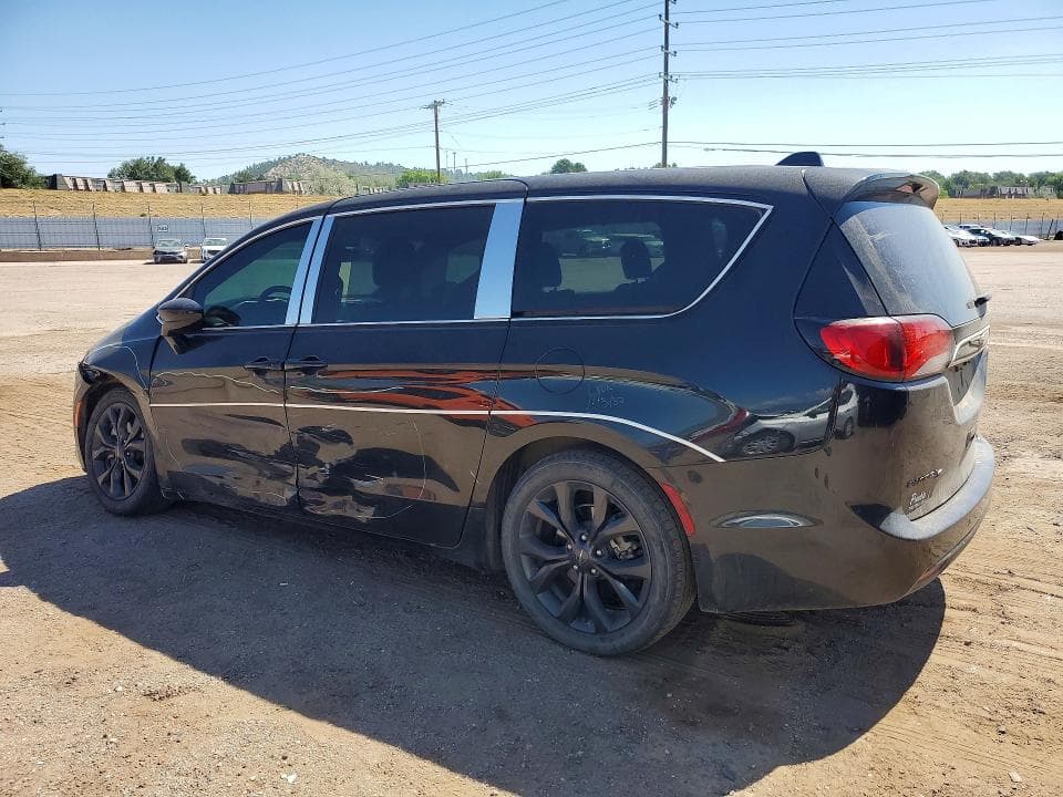 2019 CHRYSLER PACIFICA TOURING PLUS 2