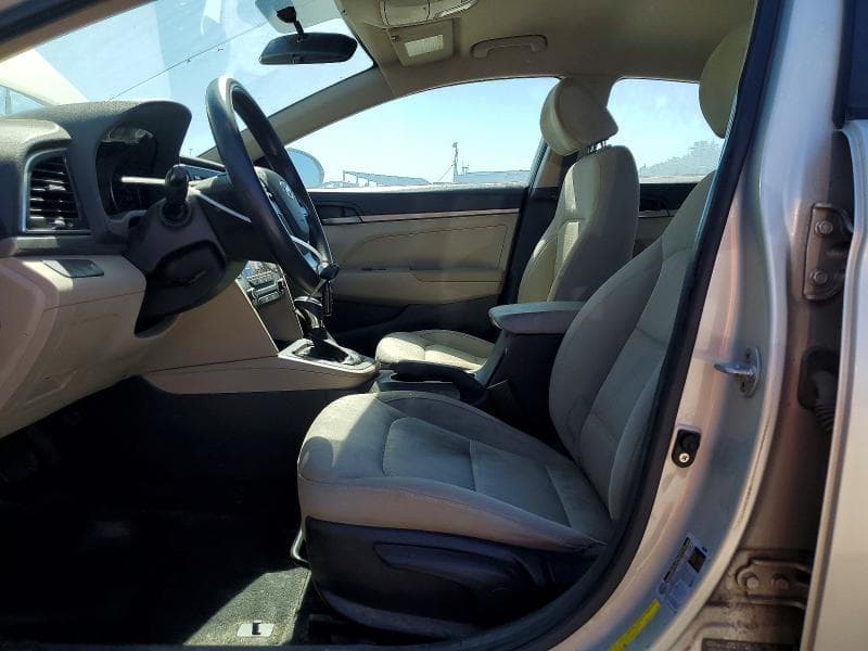 2017 HYUNDAI ELANTRA SE 7